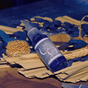 Huile parfumée Silentia, senteur bergamote, fleurs blanches et bois de santal, collection Fragments — Atelier Clair-Obscur