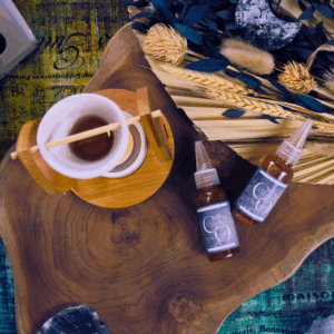 liquide) Huile parfumée Tenebrae, notes d’ambre, patchouli et vanille, collection Fragments — Atelier Clair-Obscur